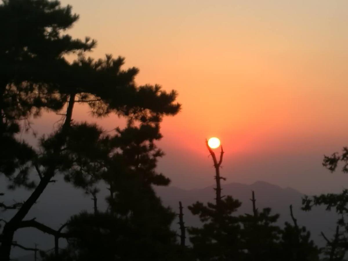 Вилла Mogan Mountain Xiaomusensen Deqing Экстерьер фото