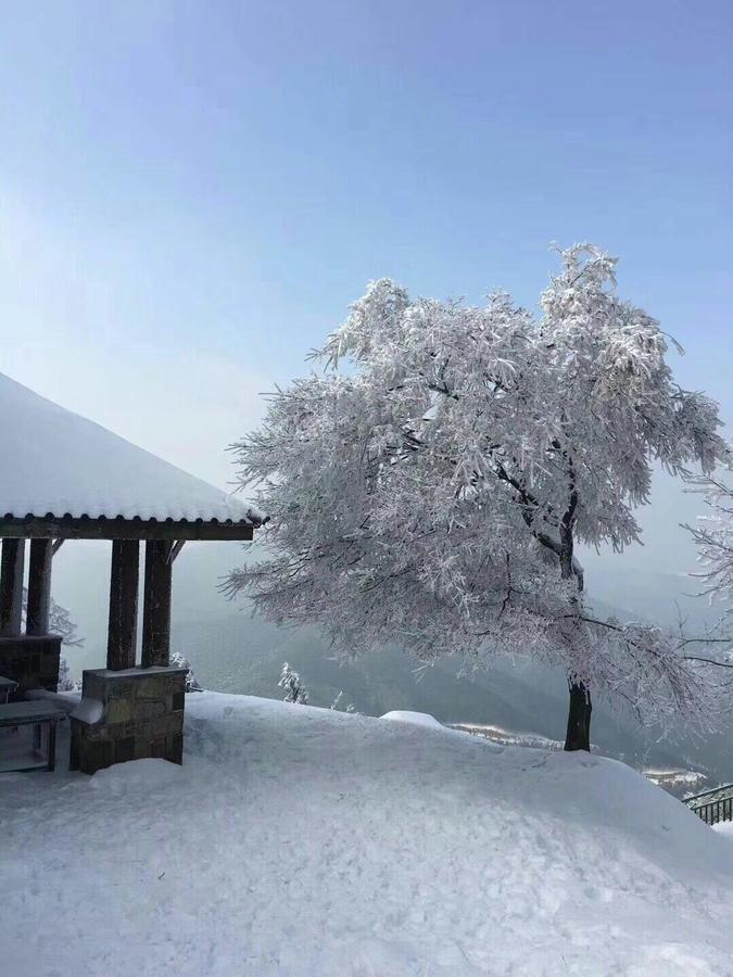 Вилла Mogan Mountain Xiaomusensen Deqing Экстерьер фото